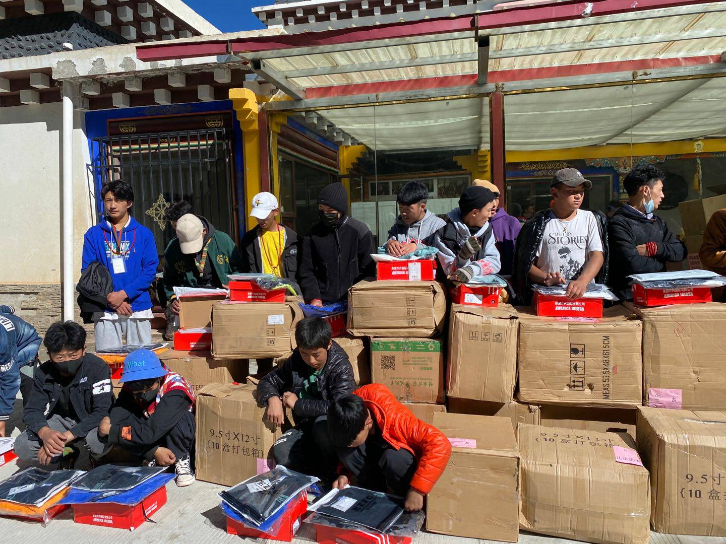 华体会hth·(体育)(中国)官方网站公益回顾丨家国同欢月同圆 温暖满载甘孜州(图7) 华体会hth·(体育)(中国)官方网站公益回顾丨家国同欢月同圆 温暖满载甘孜州(图7)