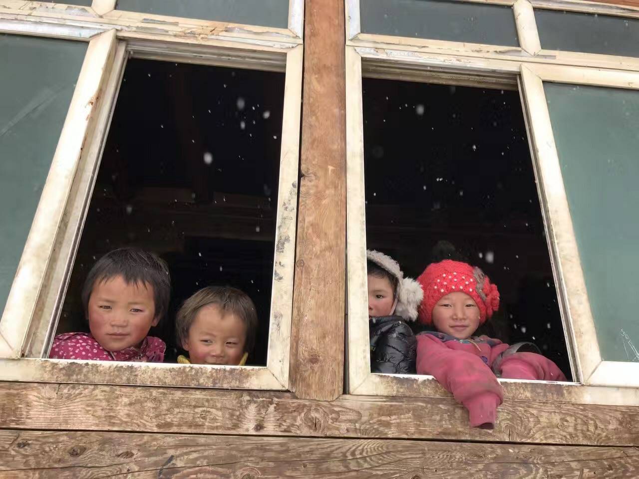 华体会hth·(体育)(中国)官方网站公益回顾丨家国同欢月同圆 温暖满载甘孜州(图9) 华体会hth·(体育)(中国)官方网站公益回顾丨家国同欢月同圆 温暖满载甘孜州(图9)